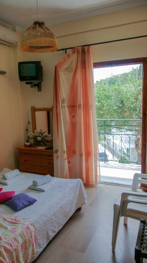 Flowers Studios Benitses  Dış mekan fotoğraf
